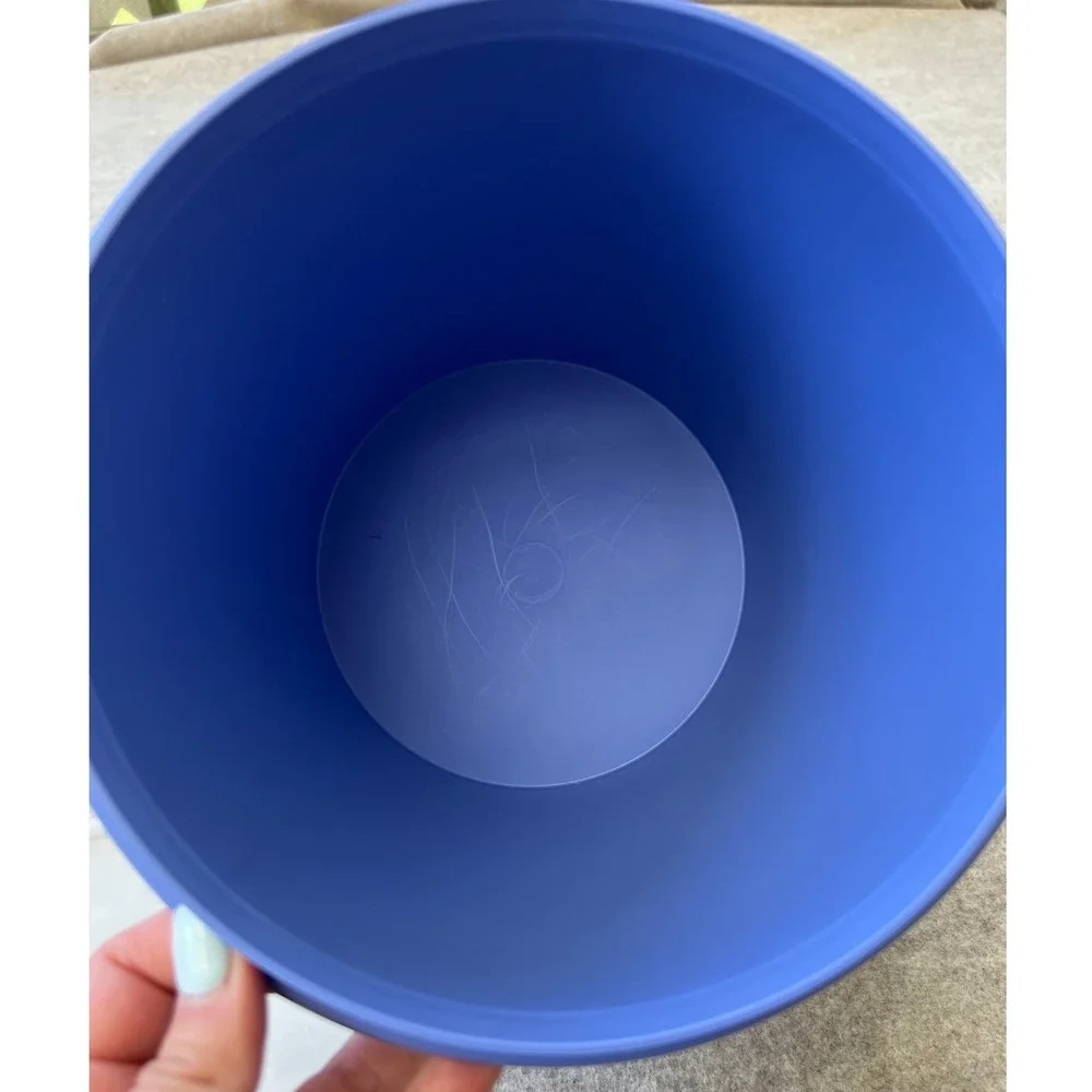 Tupperware Jumbo Canister 20 Cup 5 Qt Round 254-9 Flip Top Pour Spout